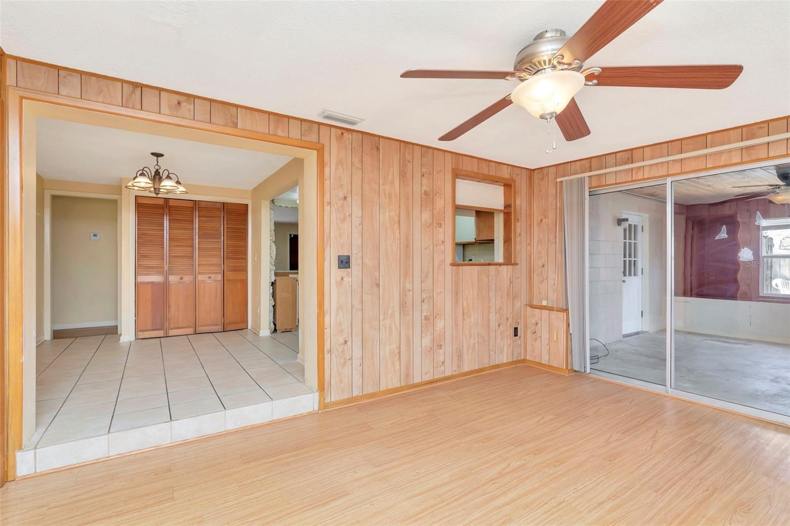 CRESTRIDGE 10TH ADD - Residential