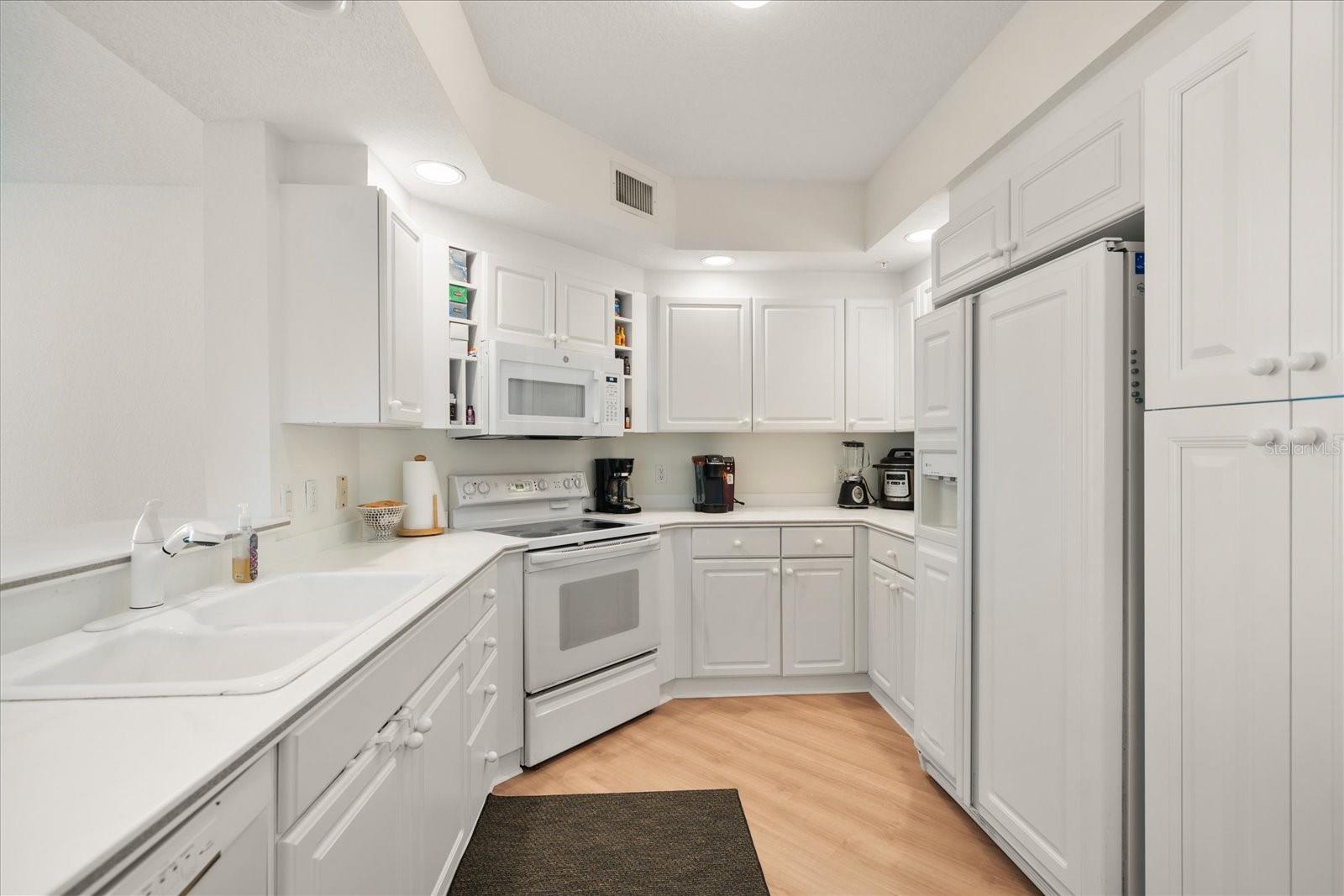 GRANDE ON SAND KEY CONDO - Residential