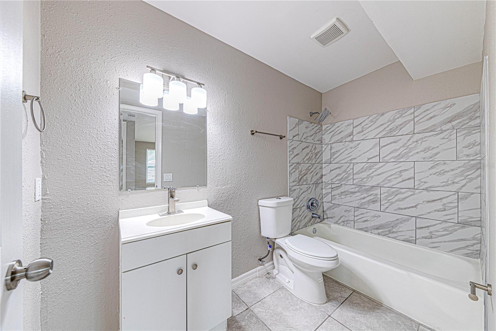 HAVEN GROVE MANOR - Residential