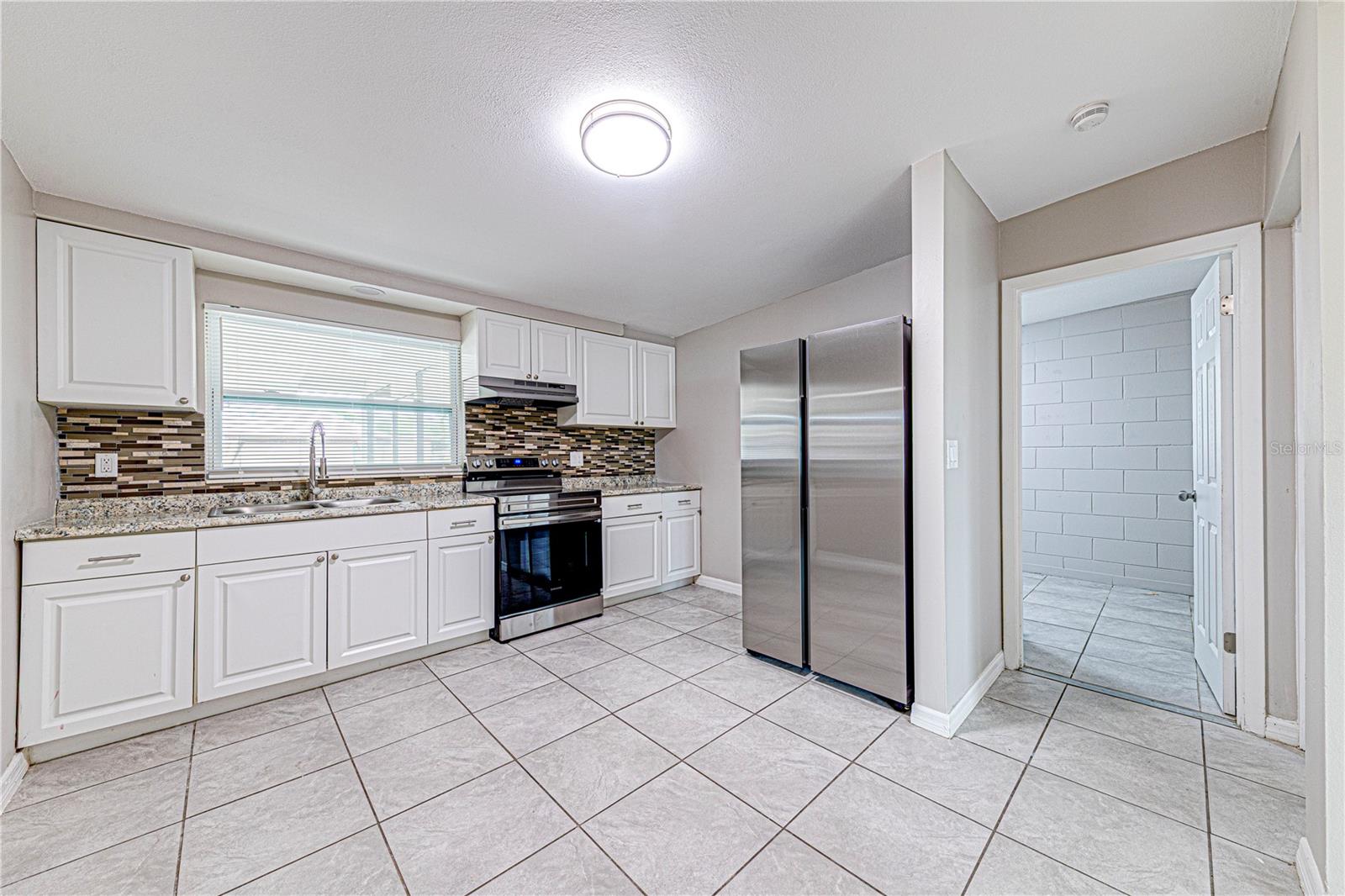 HAVEN GROVE MANOR - Residential