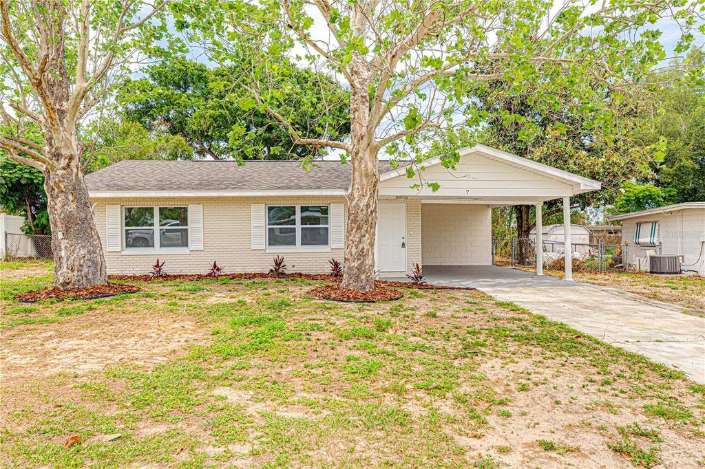 Photo of 7 Twilight Lane, Winter Haven, FL 33884 (MLS # O6401069)