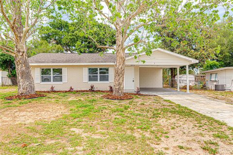 Photo of 7 Twilight Lane, Winter Haven, FL 33884 (MLS # O6401069)