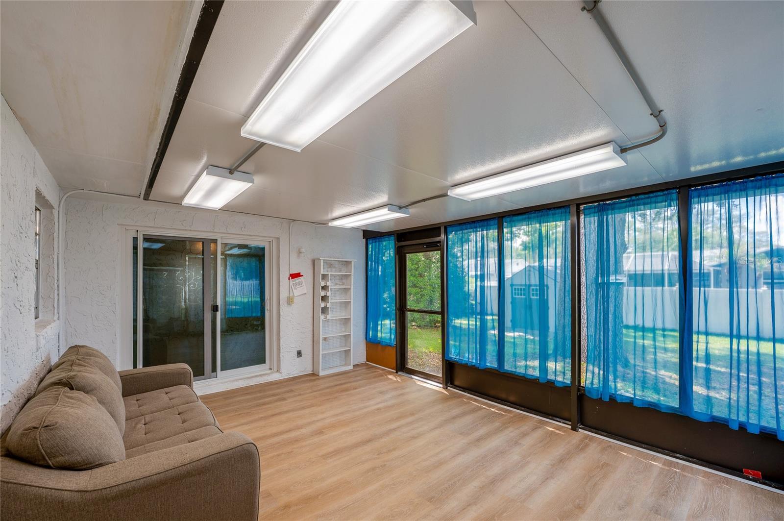 SWEEWATER HILLS UNIT 02 - Residential