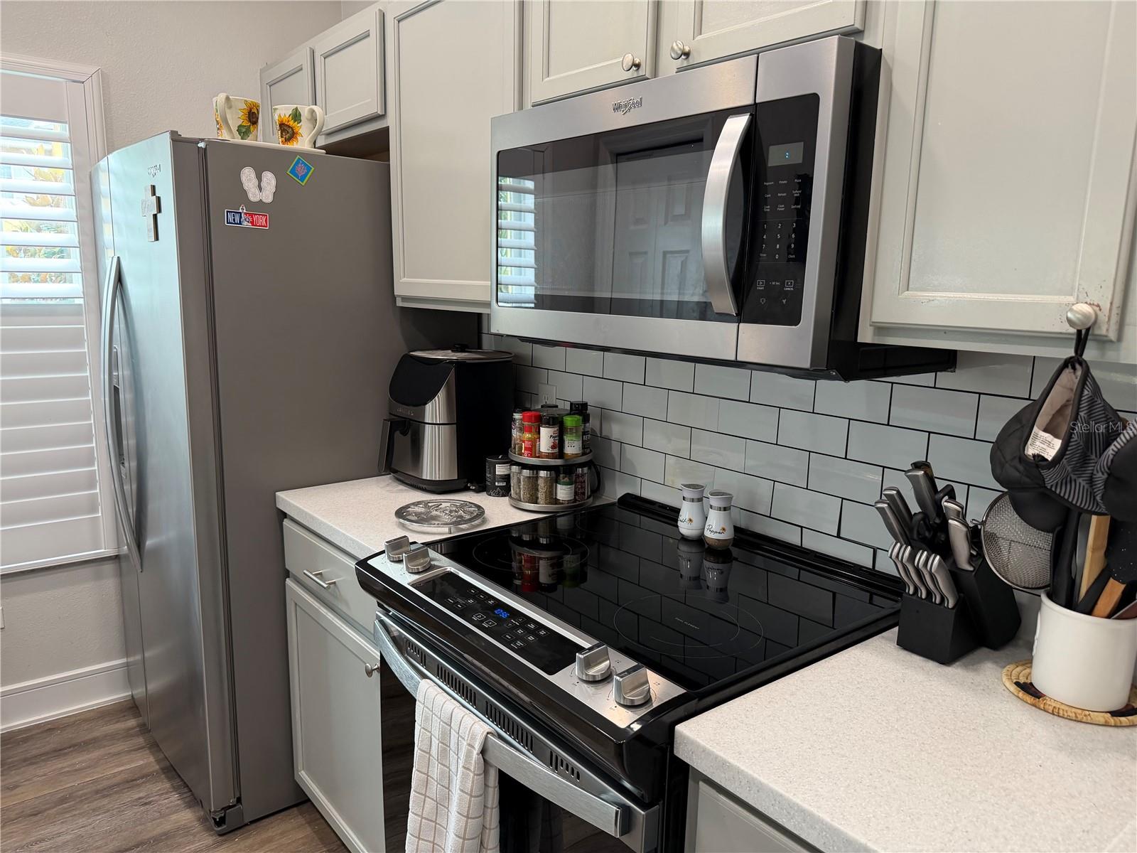STONEYWOOD COVE - Residential Lease