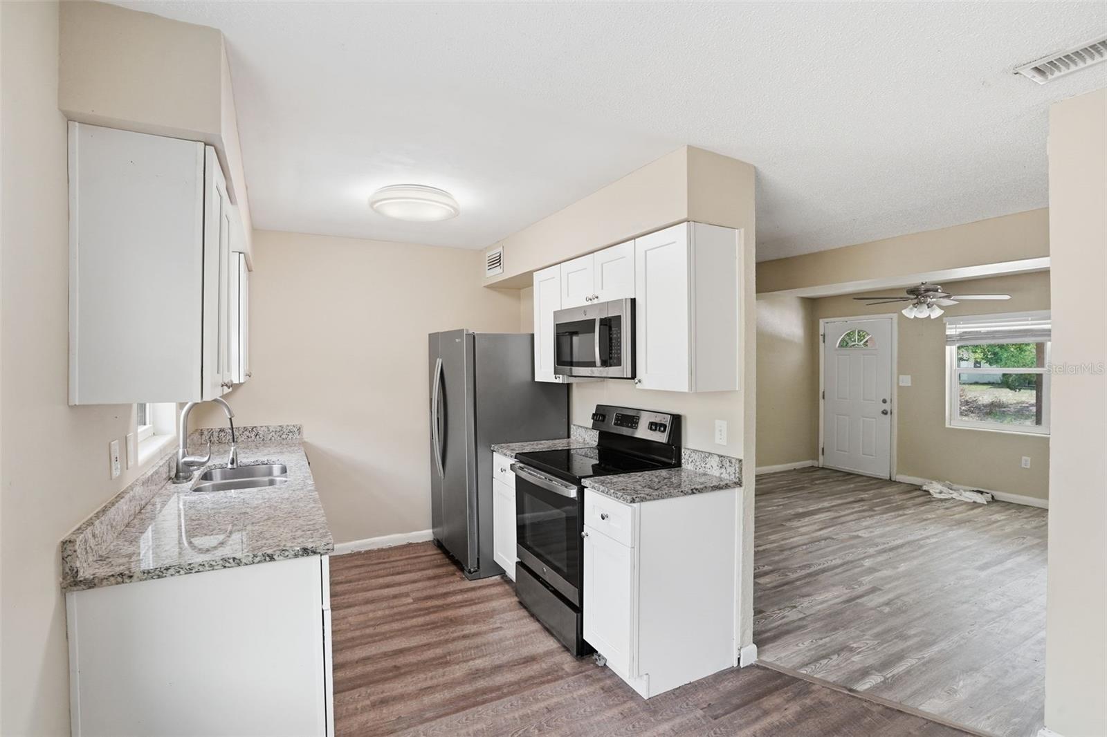 EVANS VILLAGE - Residential