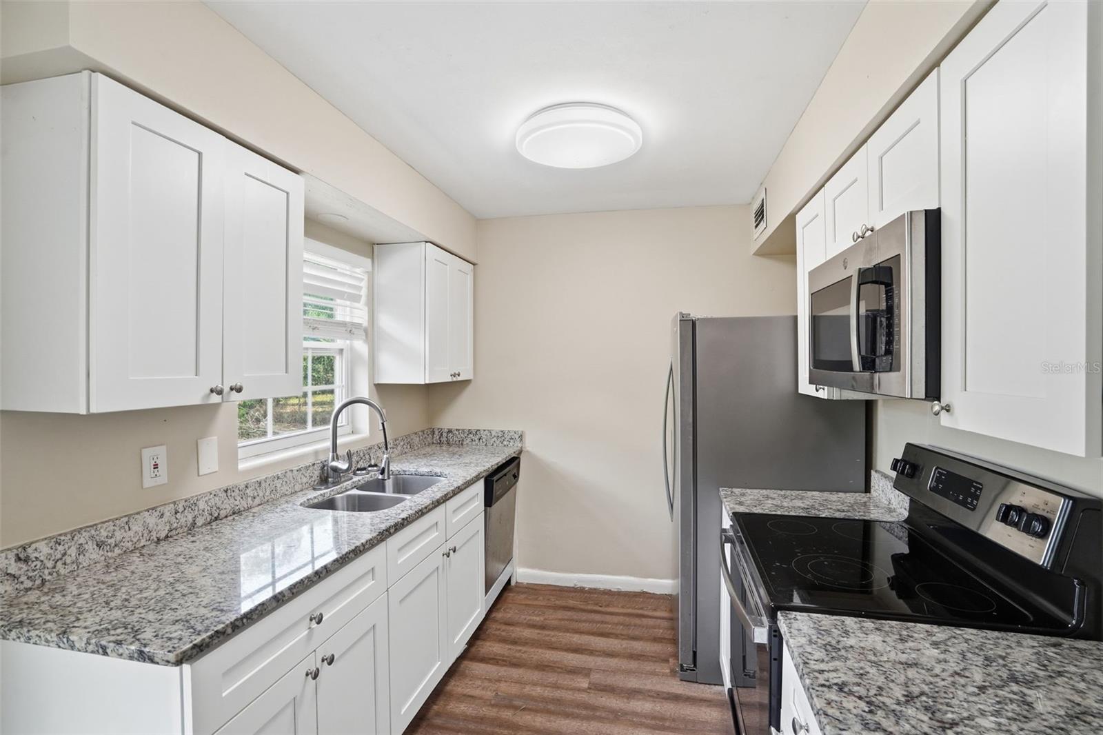 EVANS VILLAGE - Residential