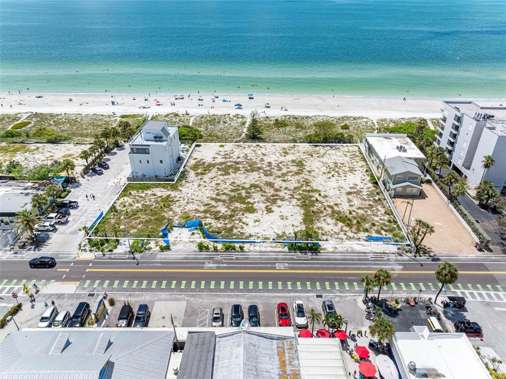 Photo of 400 Gulf Boulevard, Indian Rocks Beach, FL 33785 (MLS # U8255128)