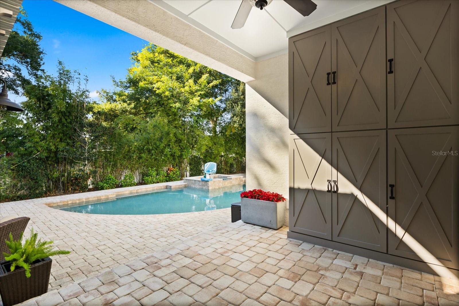 FONTAINEBLEAU - Residential