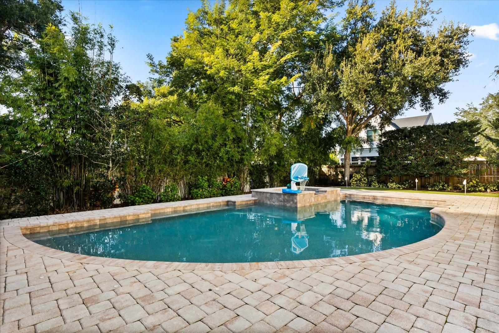 FONTAINEBLEAU - Residential