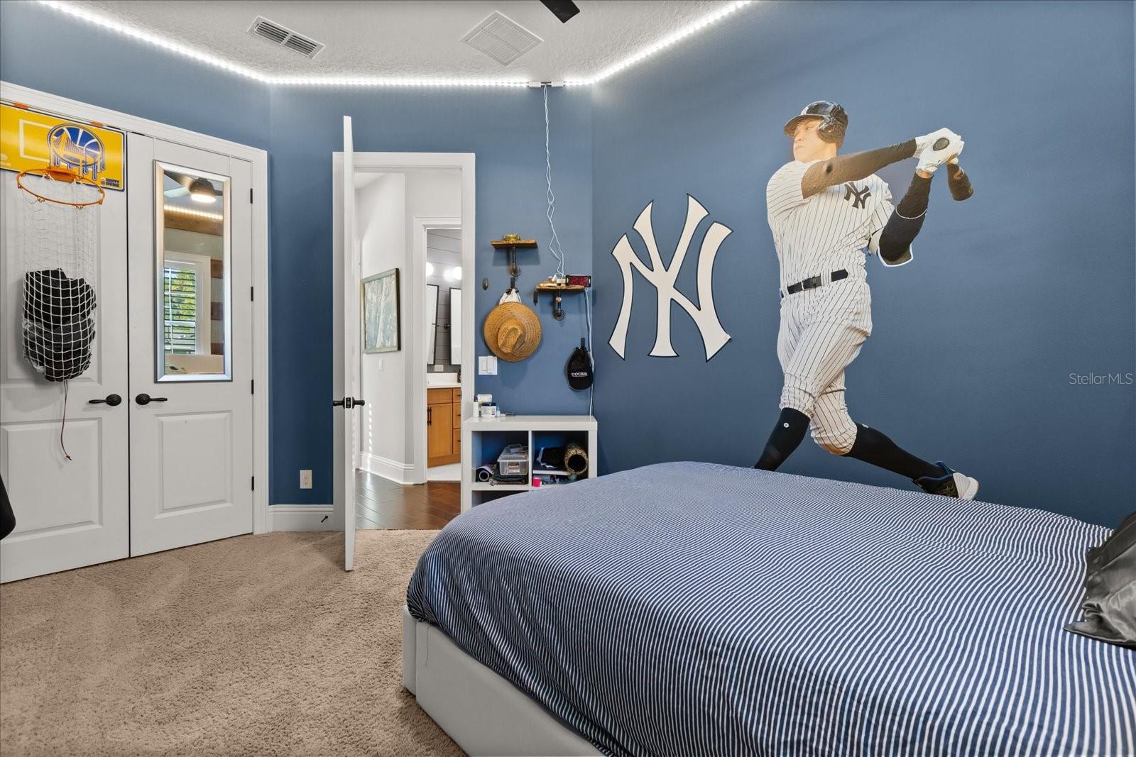 FONTAINEBLEAU - Residential