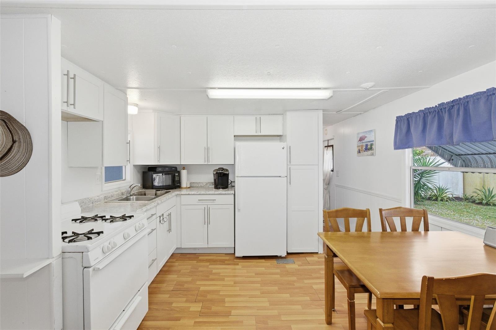 COUNTRYSIDE ESTATES MOBILE HOME PARK UNREC - Residential