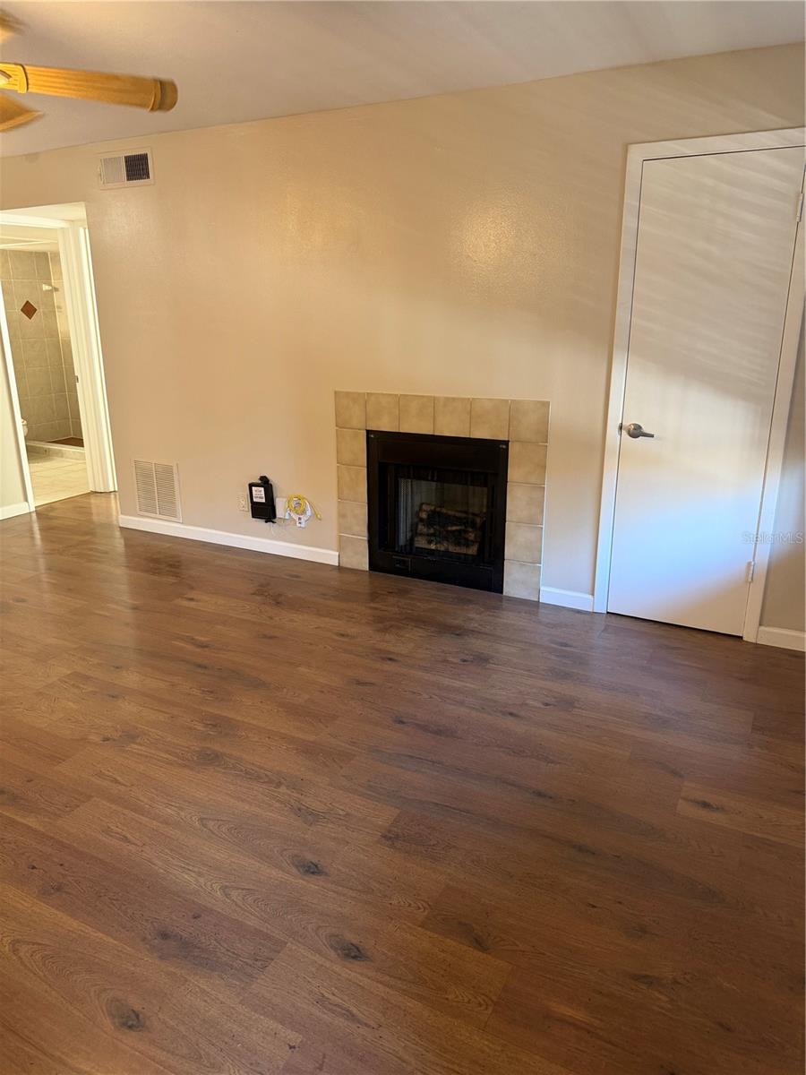 375 LAKE ONTARIO COURT #202