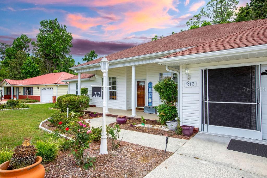 212 SE WILLOW DRIVE