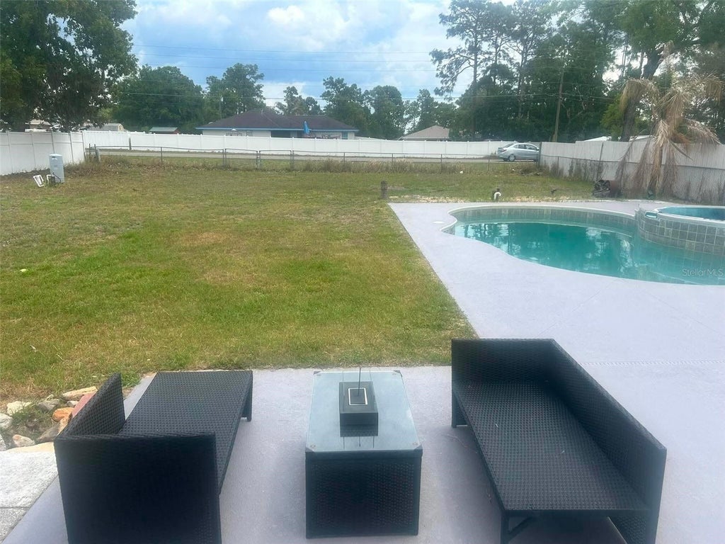 Photo of 6 Bahia Trace Loop, Ocala, FL 34472 (MLS # O6407644)