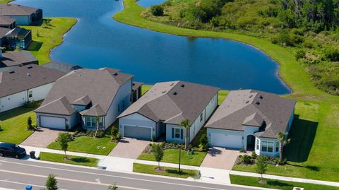 A home in LAND O LAKES