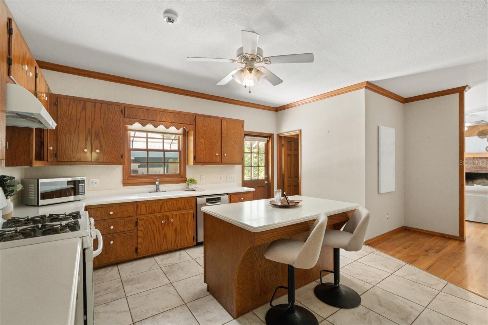 WAYSIDE WOODS - Residential