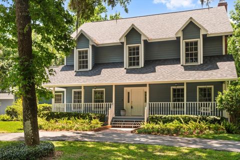 Photo of 216 Woods Trail, Sanford, FL 32771 (MLS # O6404147)