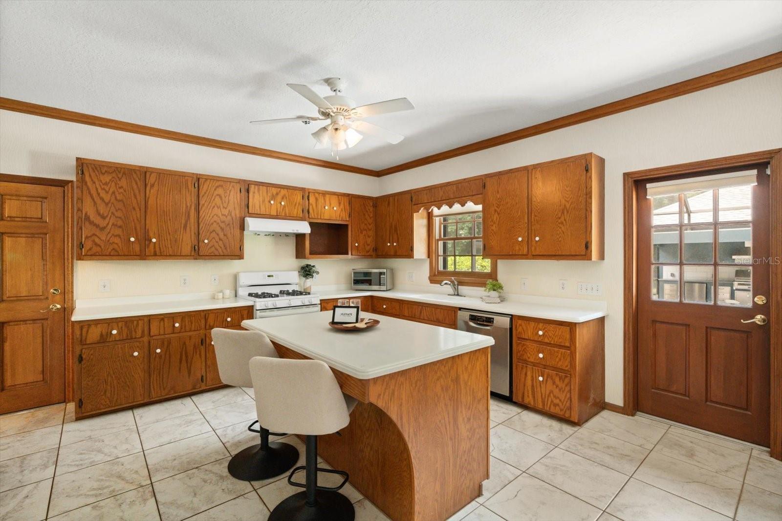 WAYSIDE WOODS - Residential