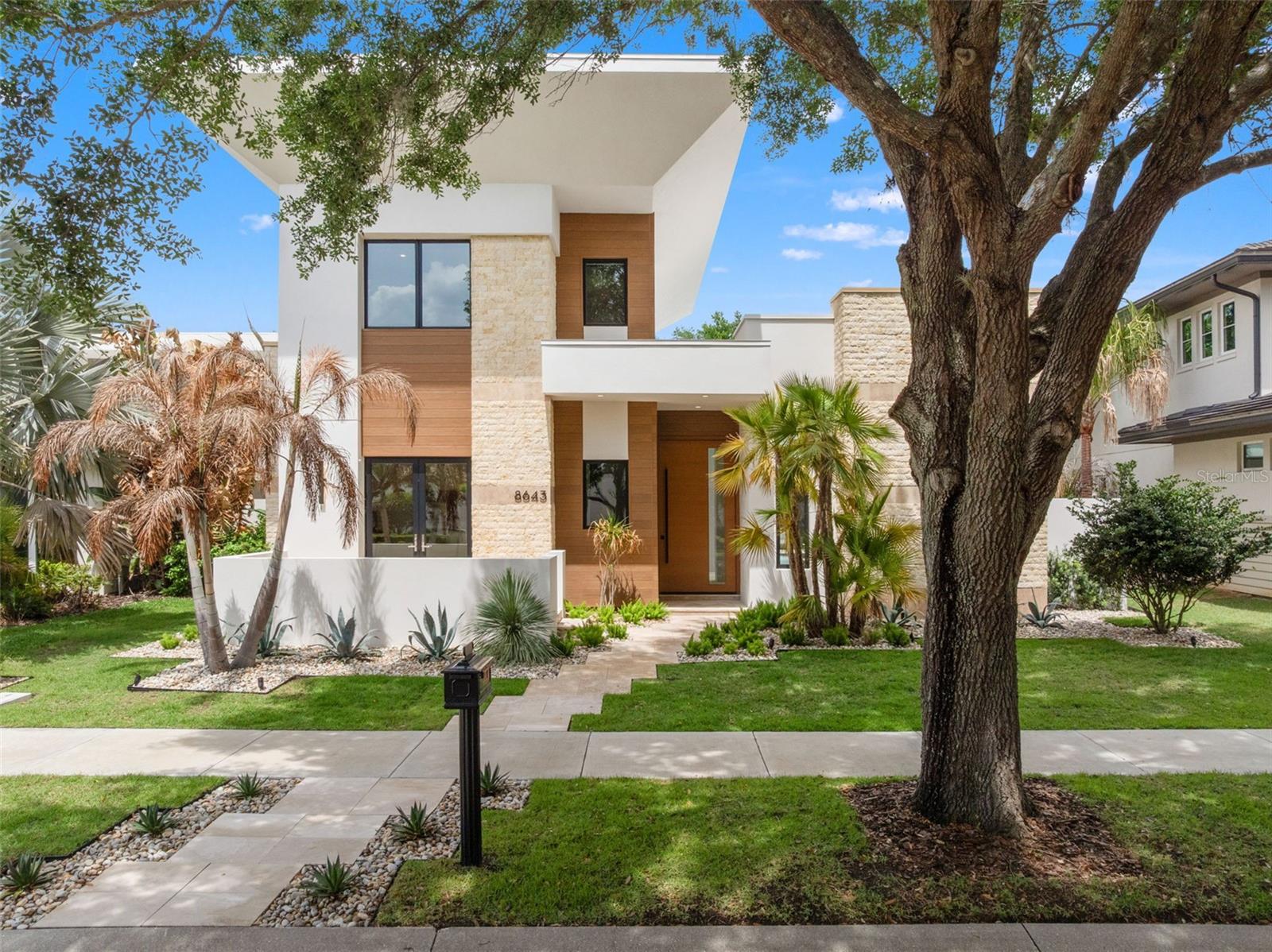 Casas a venda 3 - Jen Dantas 8643 FARTHINGTON WAY