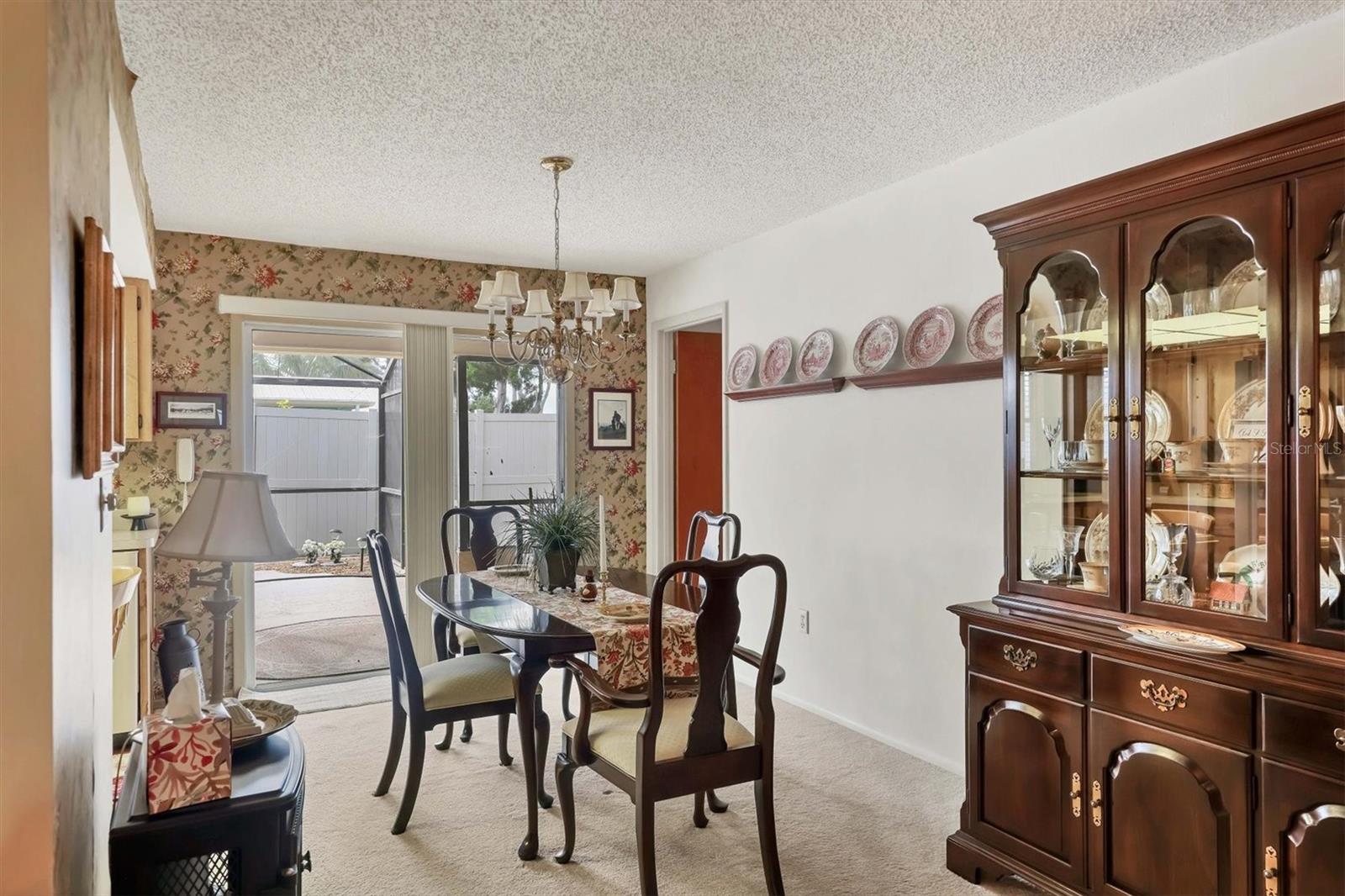 LAKE FOREST ESTATES - Residential