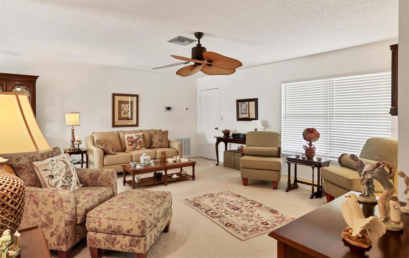 LAKE FOREST ESTATES - Residential