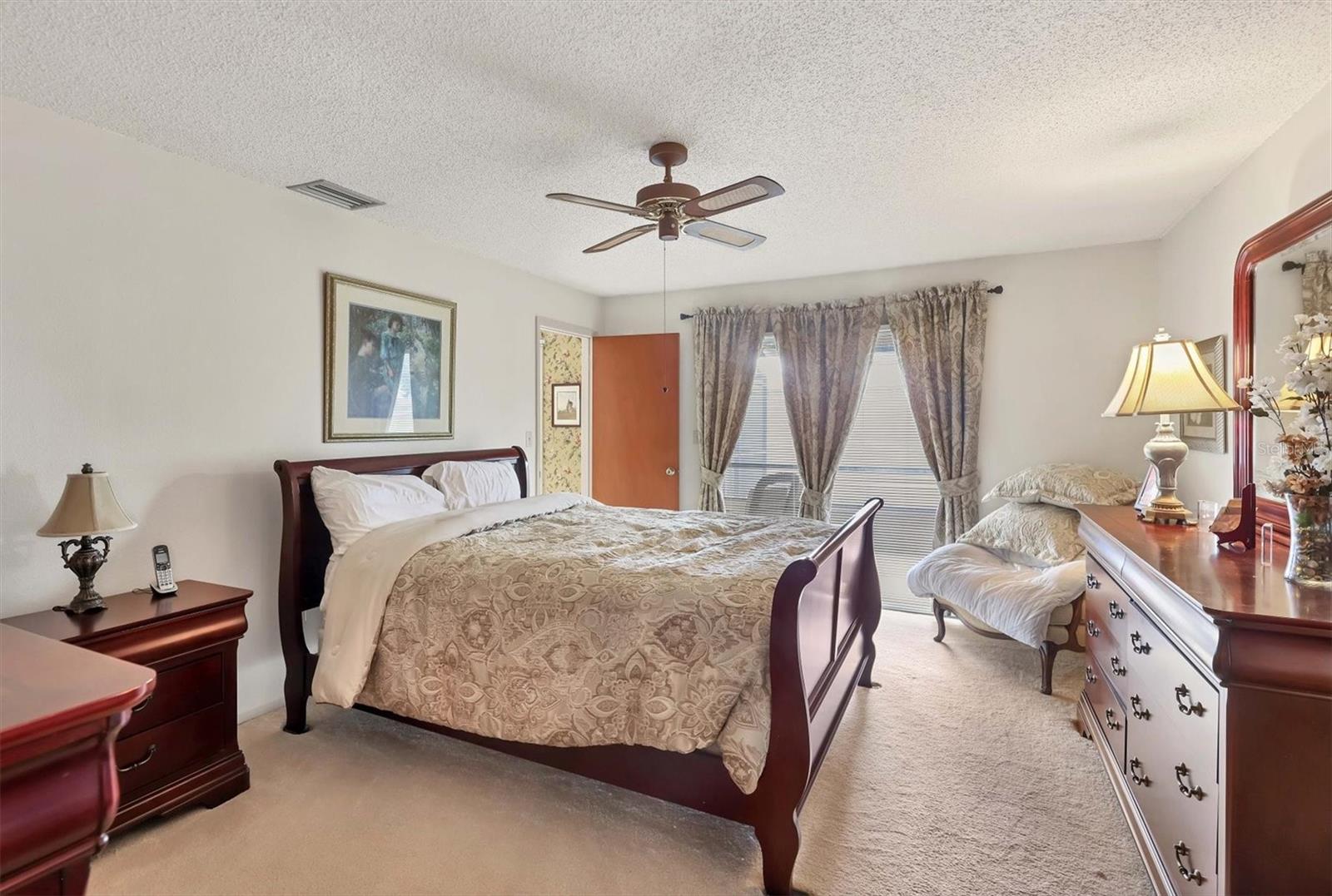 LAKE FOREST ESTATES - Residential