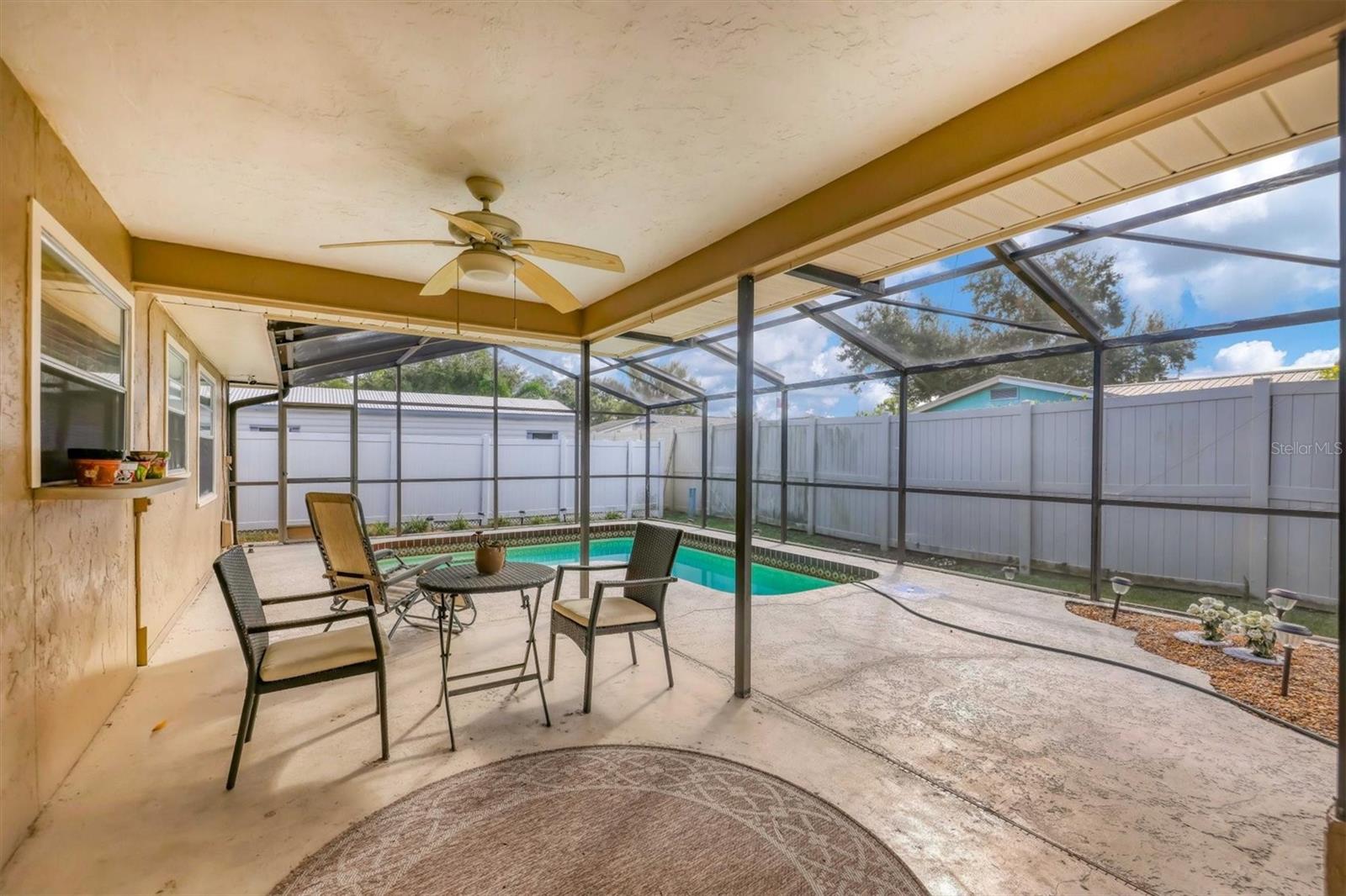 LAKE FOREST ESTATES - Residential