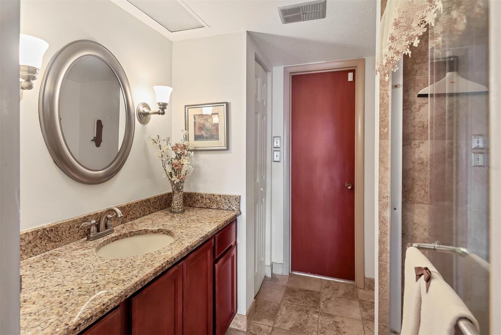 LAKE FOREST ESTATES - Residential