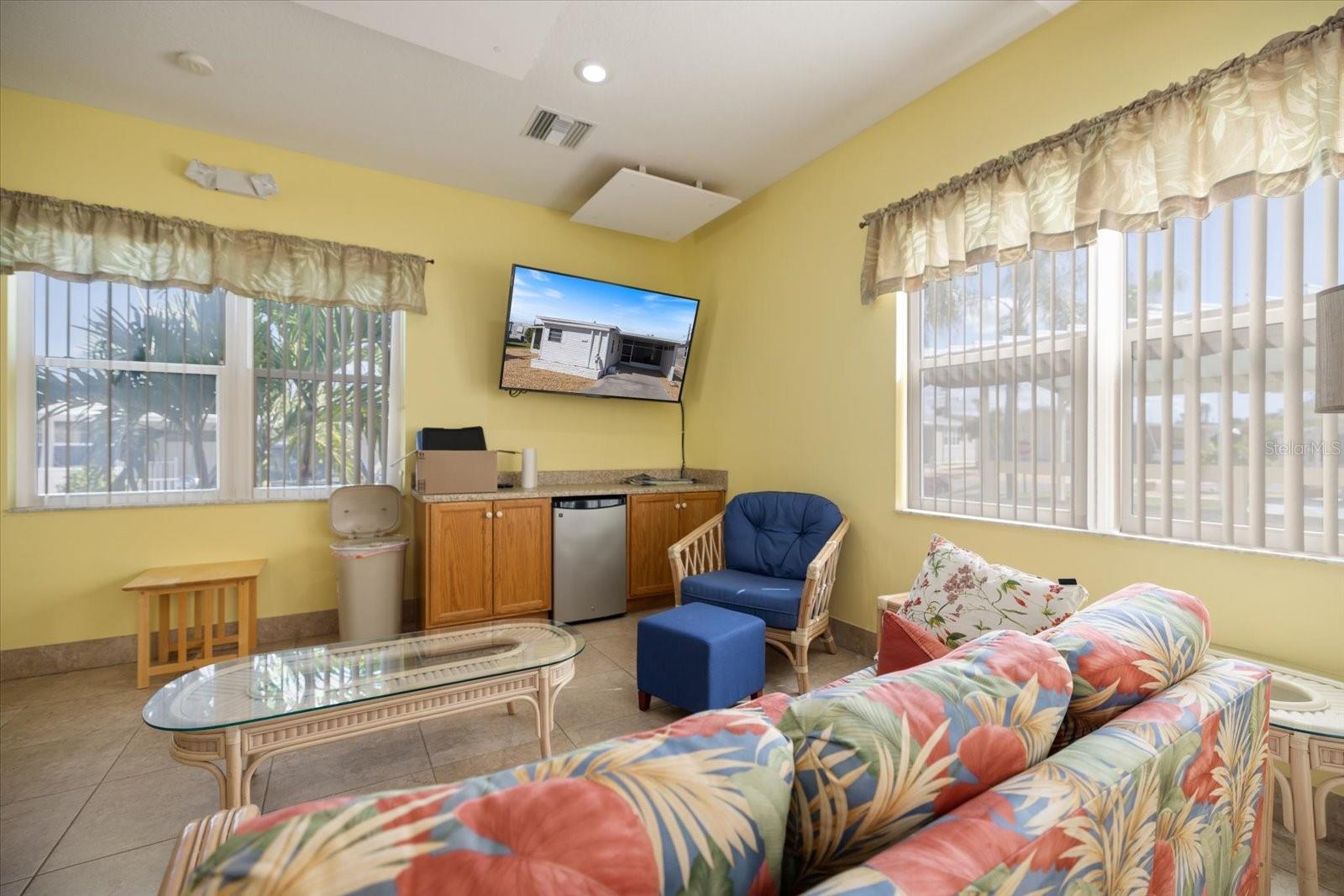 SOUTH WINDS MHP CO-OP - Residential