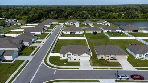 A home in LAKELAND