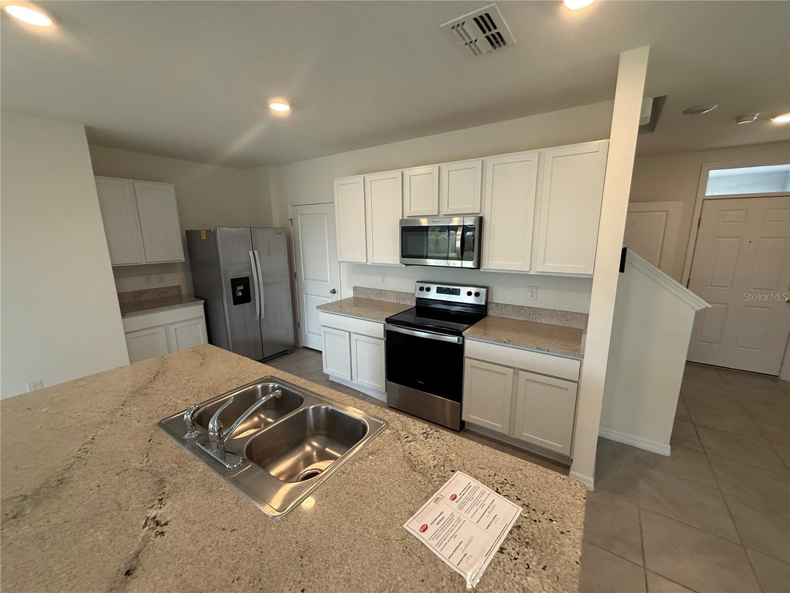 AVALON PARK WEST-NORTH PH 1A & - Residential