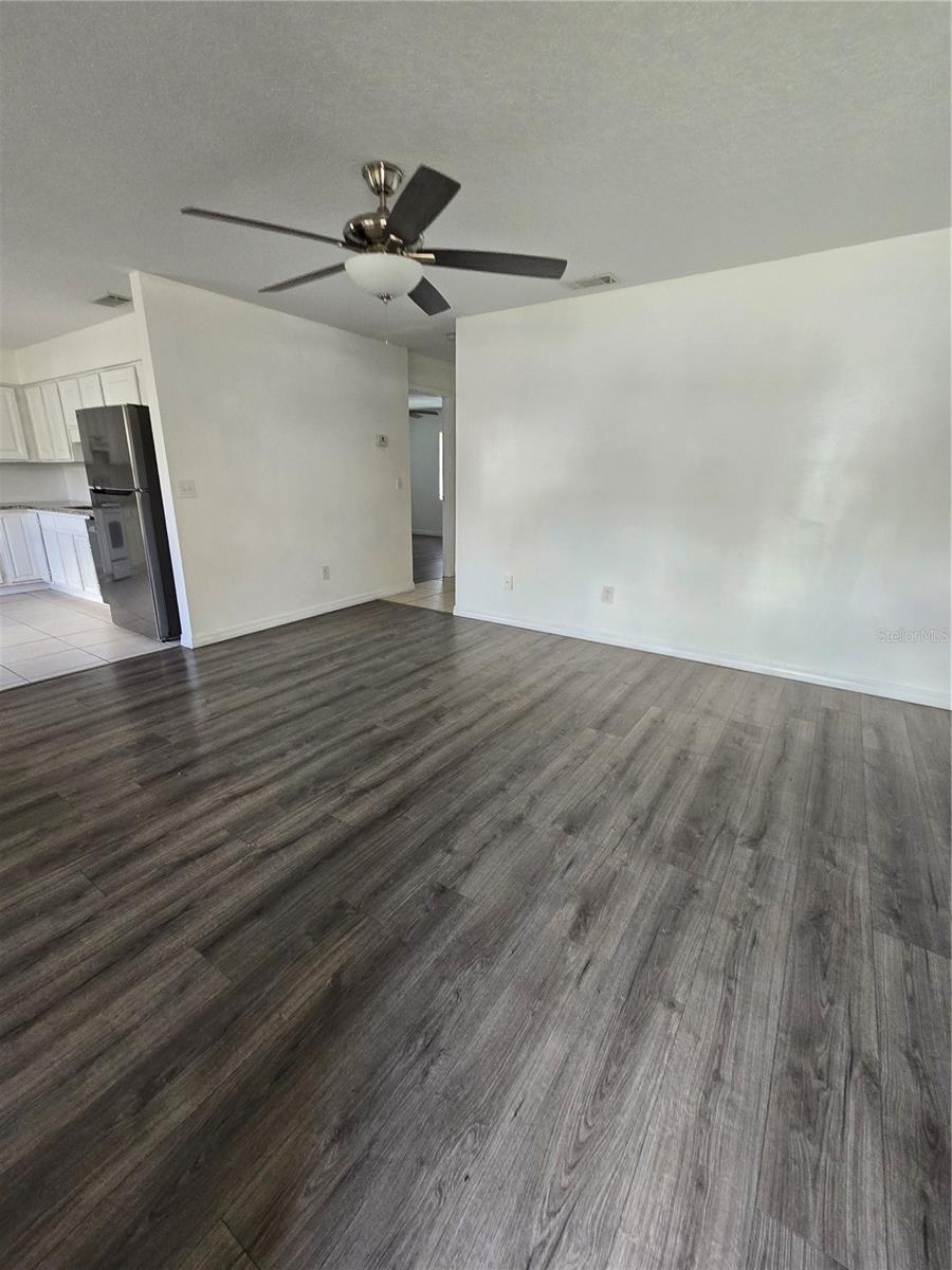 SEMORAN CLUB UT 2 - Residential Lease