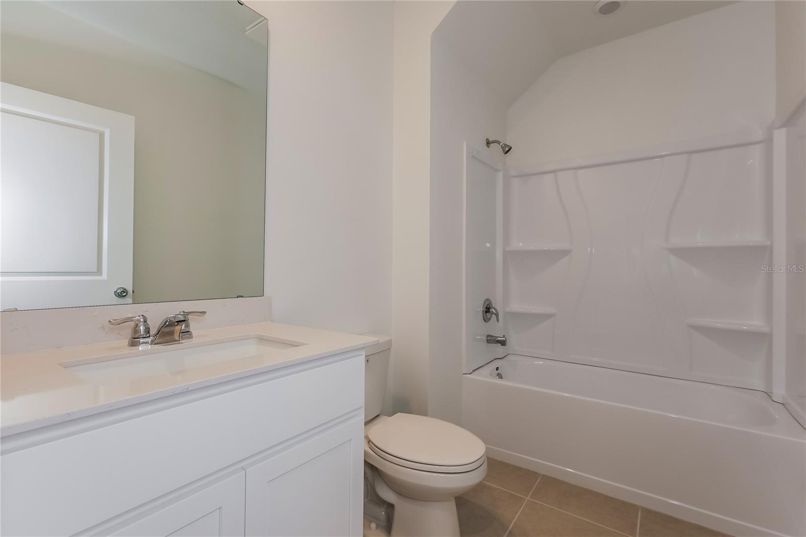 HUNT CLUB/LK WALES SOUTH PH I - Residential Lease