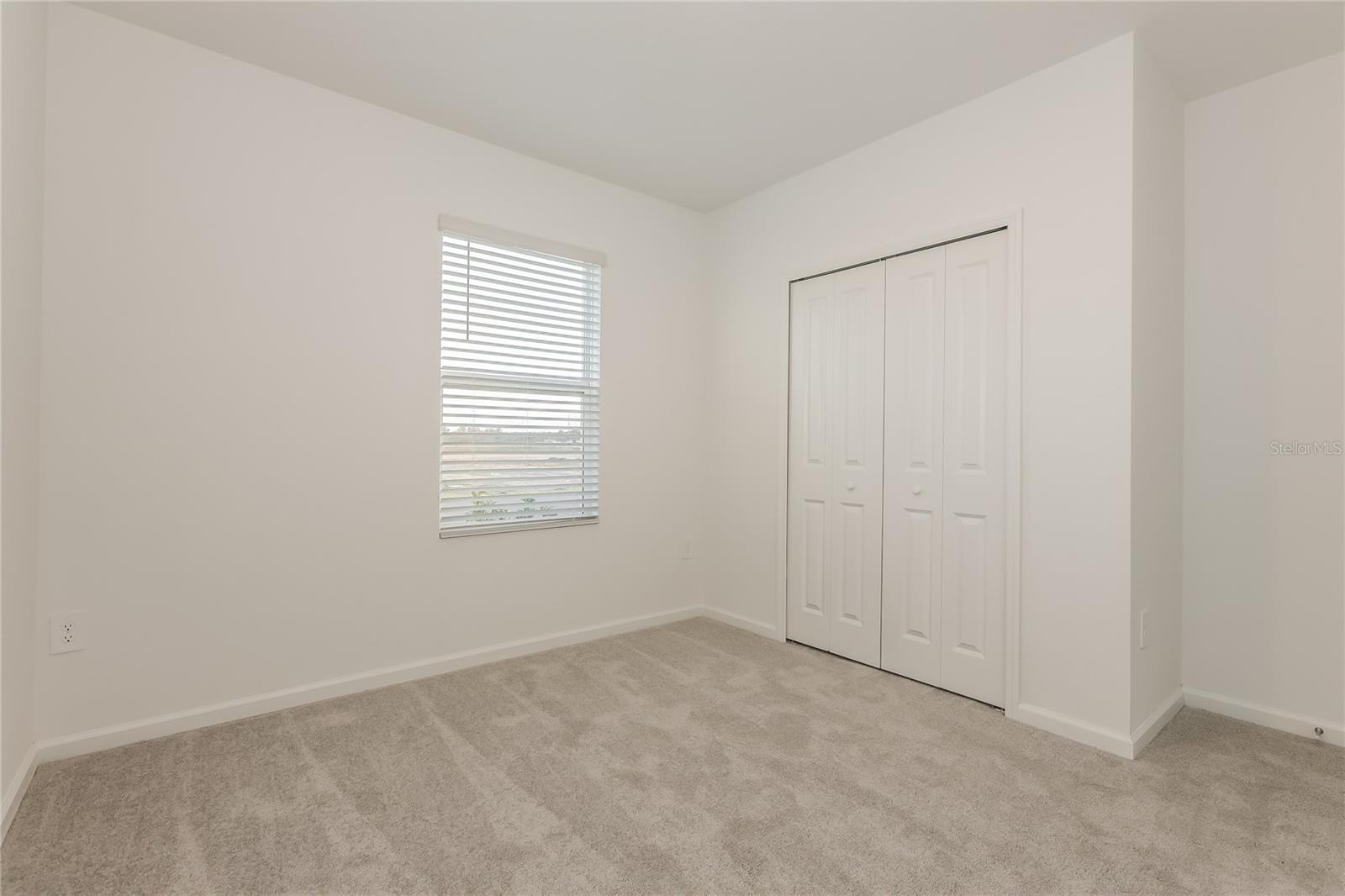 HUNT CLUB/LK WALES SOUTH PH I - Residential Lease