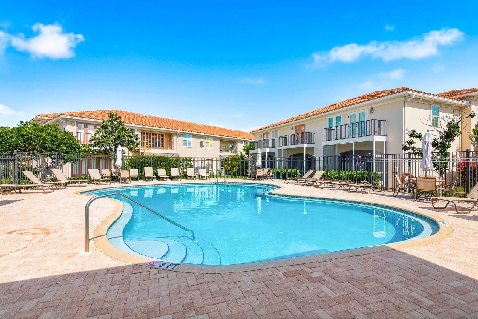 VILLAS OF CARILLON - Residential