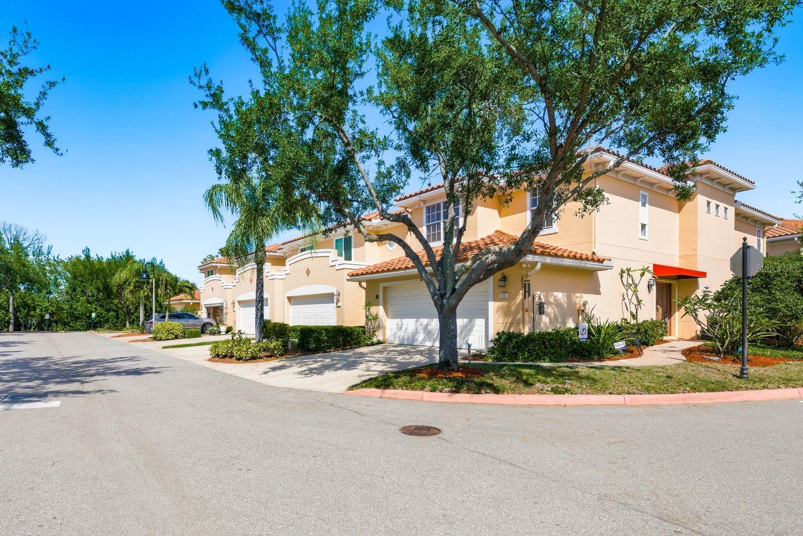 VILLAS OF CARILLON - Residential