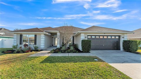 A home in AUBURNDALE