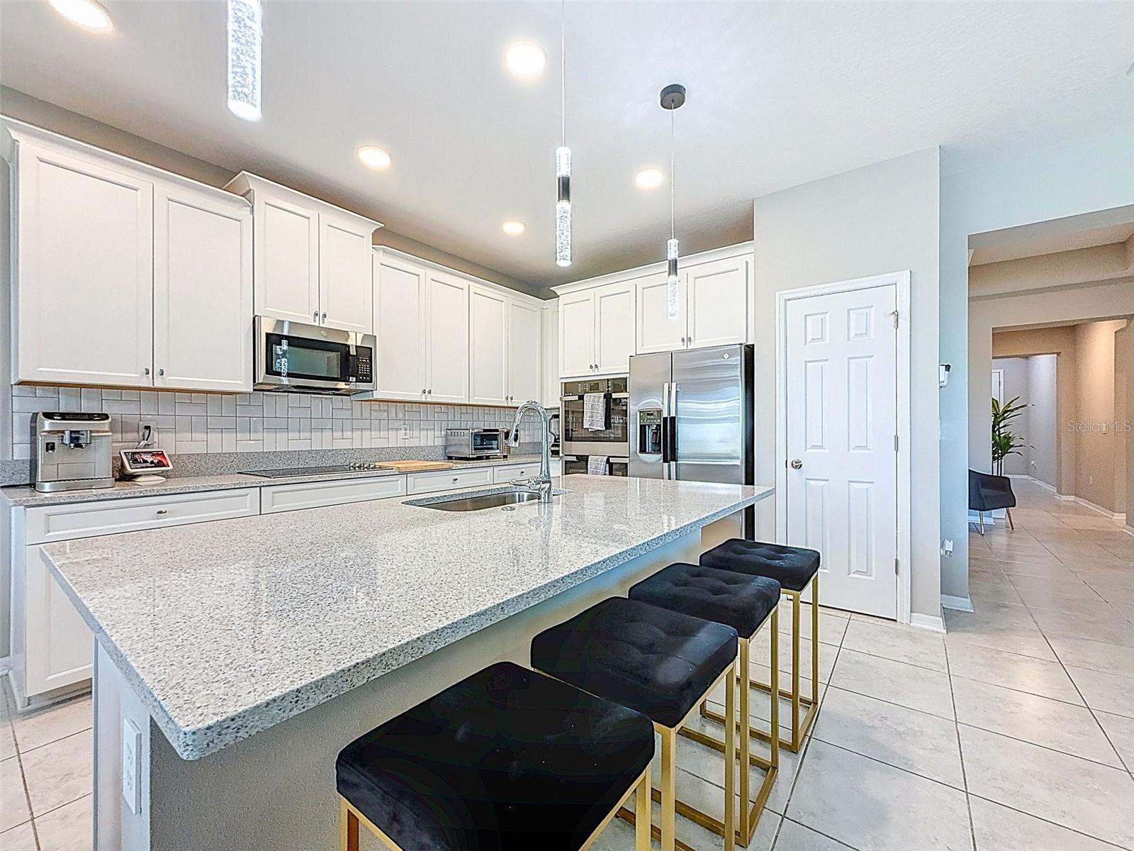 BERRY BAY SUB - Residential Lease