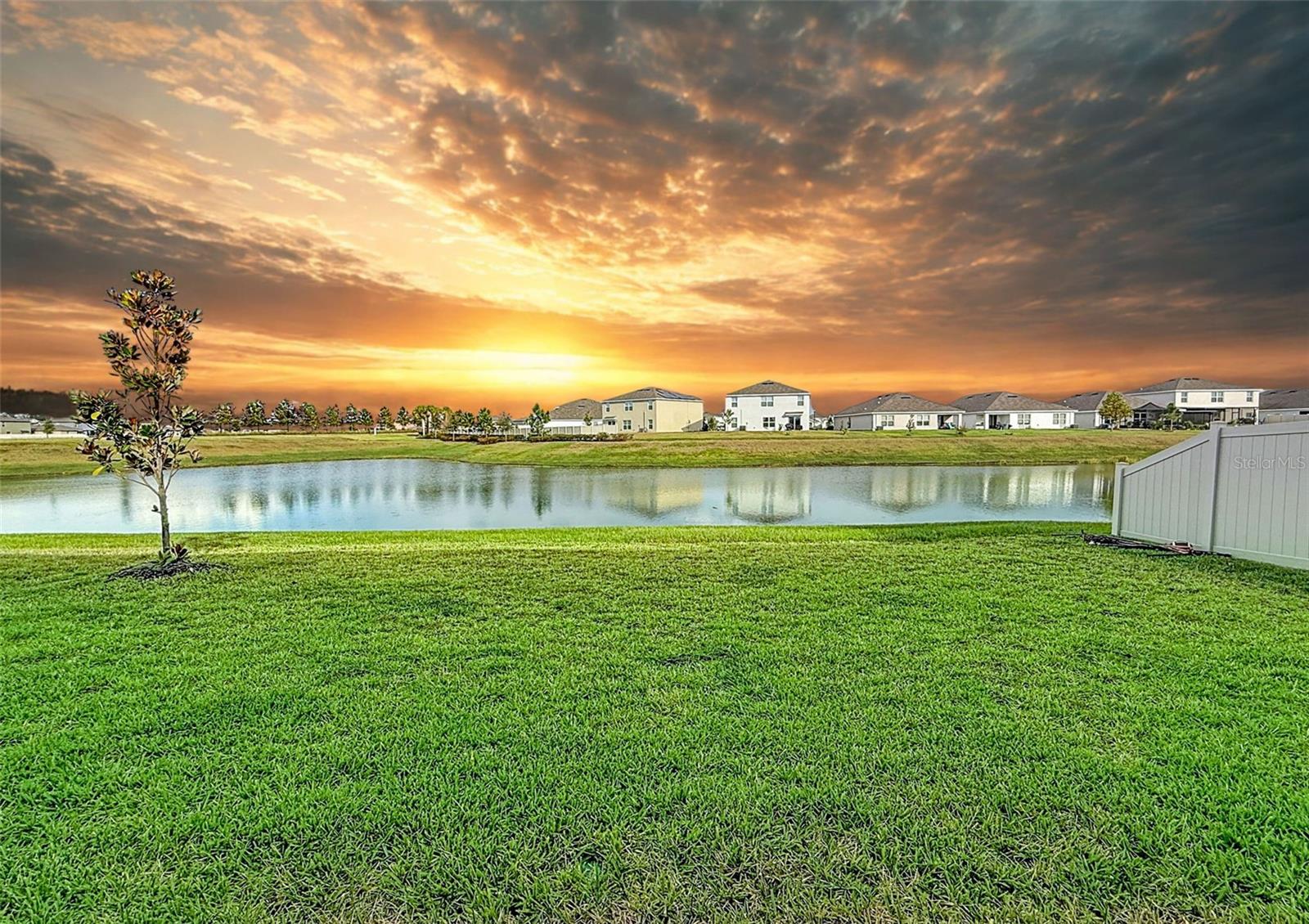 BERRY BAY SUB - Residential Lease