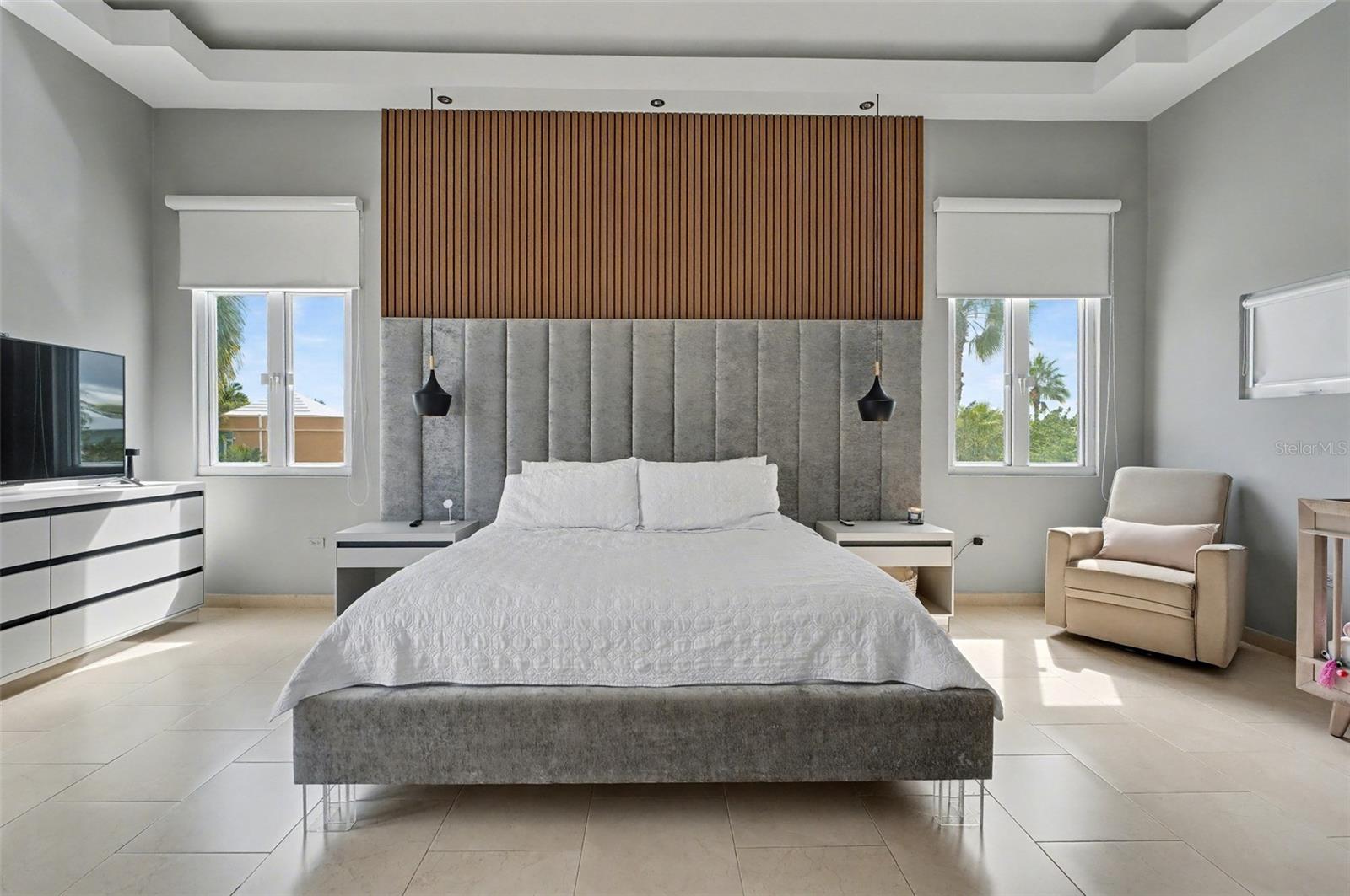 PASEO LAS PALMAS - Residential