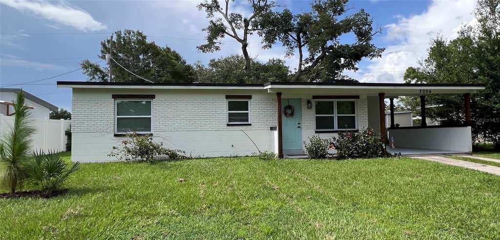Photo of 2004 E Broad Street, Tampa, FL 33610 (MLS # TB8529509)