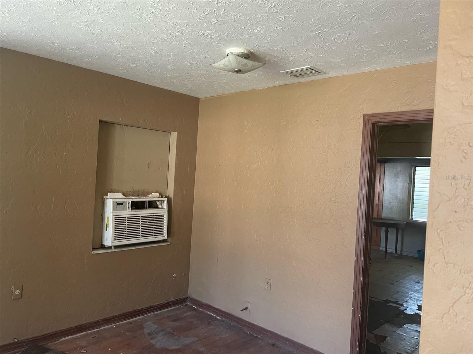 INGLEWOOD PARK ADD 4 - Residential