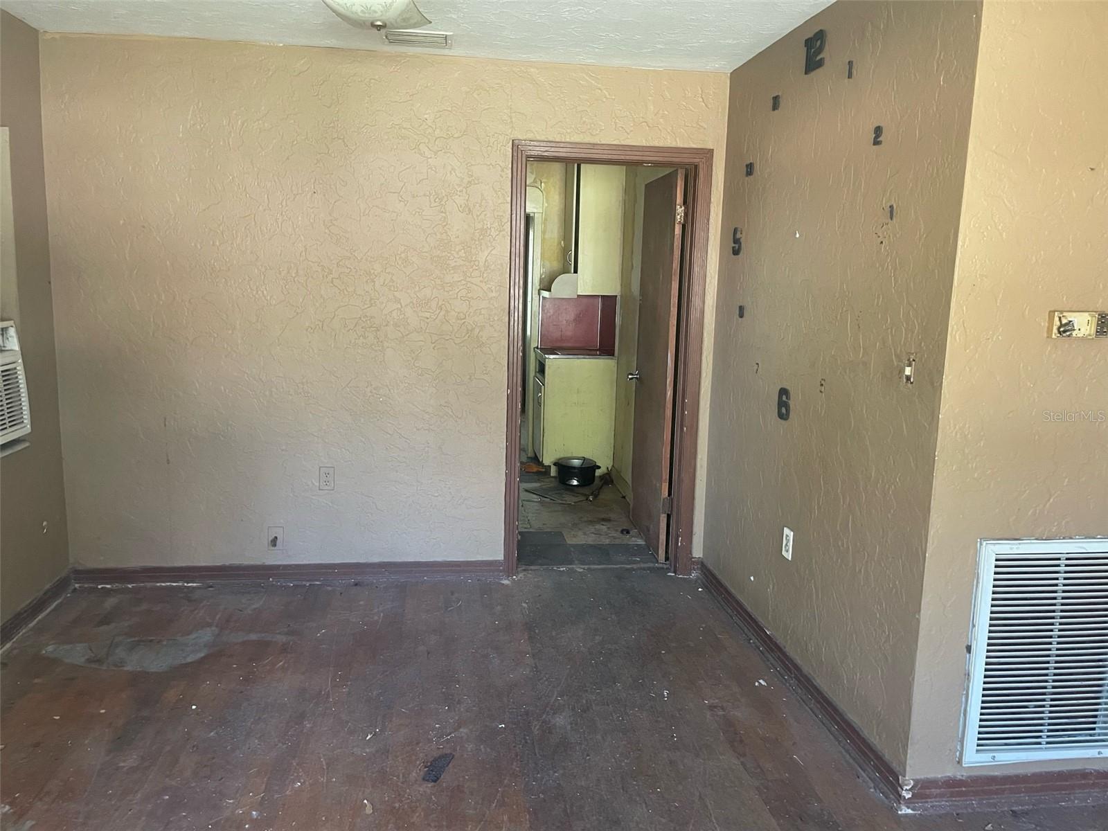 INGLEWOOD PARK ADD 4 - Residential