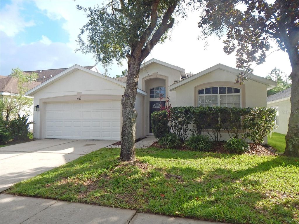 Photo of 6519 Bridgecrest Drive, Lithia, FL 33547 (MLS # TB8487901)