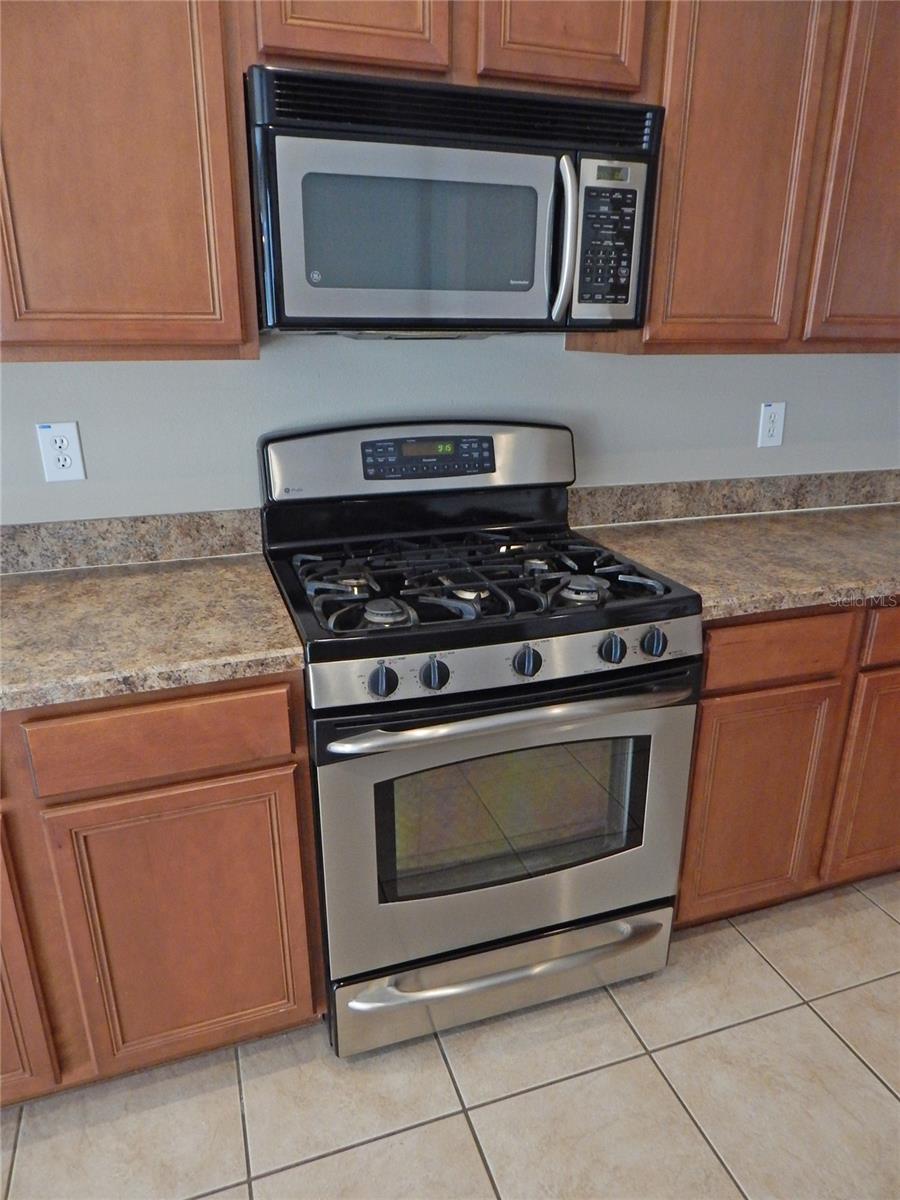 FISHHAWK RANCH PH 2 PRCL - Residential