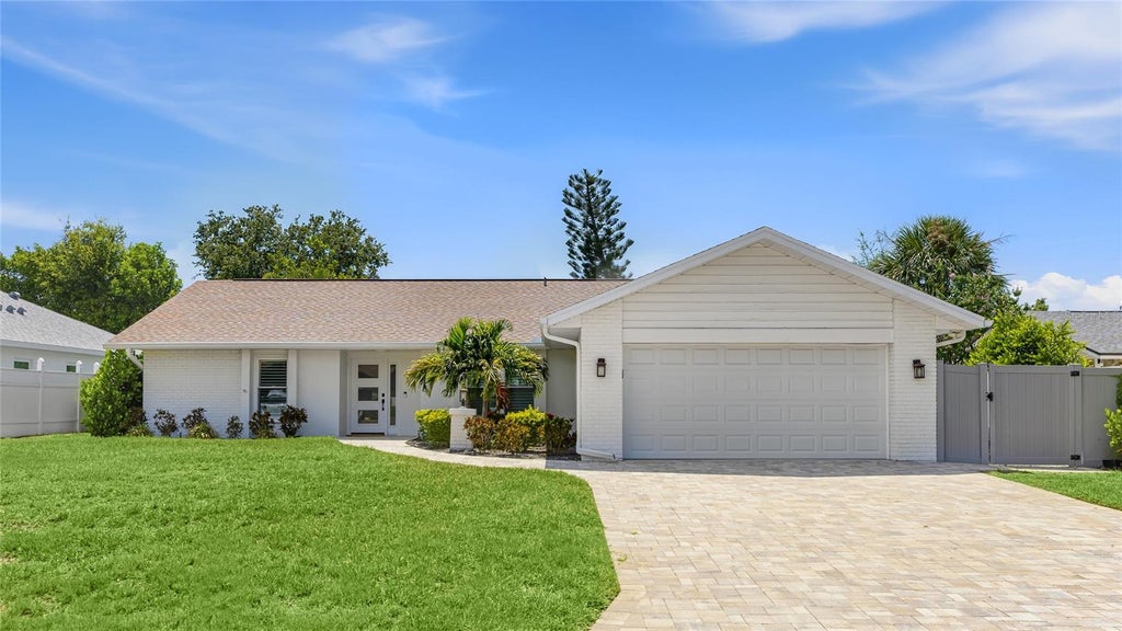 Photo of 206 73rd Street NW, Bradenton, FL 34209 (MLS # A4698790)