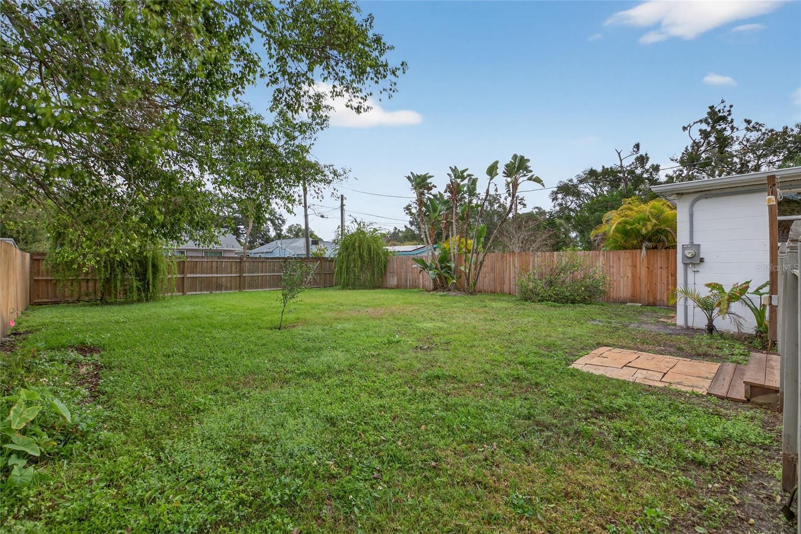 PASADENA GARDENS GULFVIEW SEC - Residential Lease