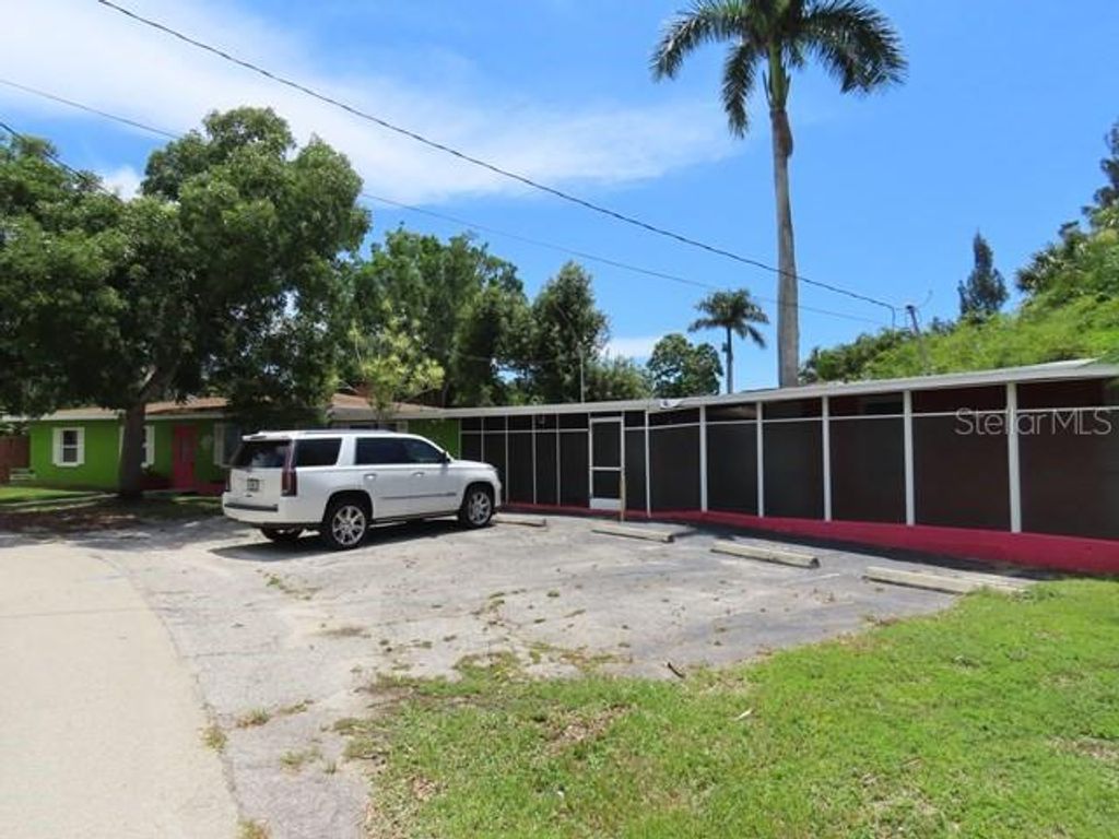 Photo of 521 Drury Lane, Punta Gorda, FL 33950 (MLS # TB8415069)