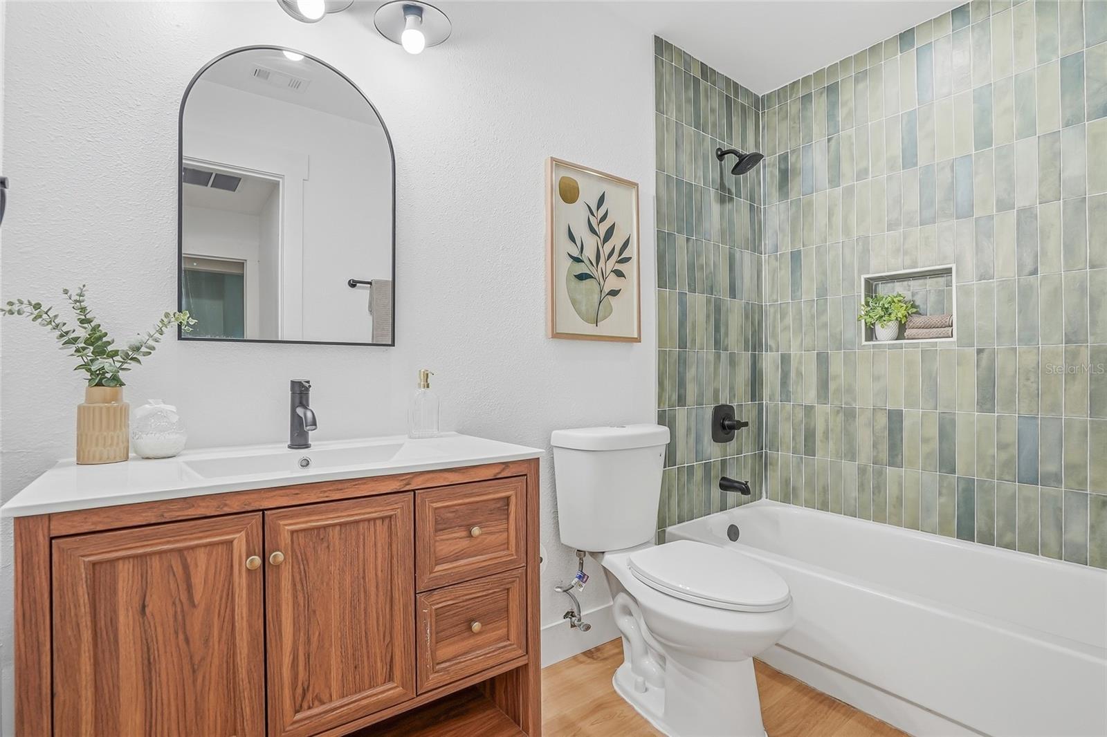 SETTLERS POINTE SEC A UN 3 - Residential