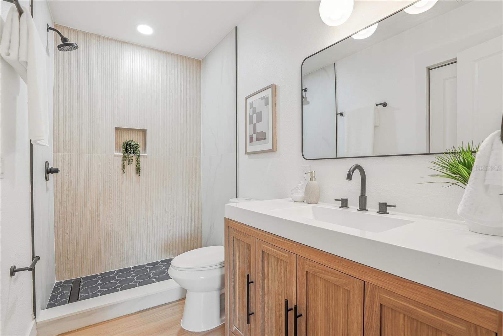 SETTLERS POINTE SEC A UN 3 - Residential